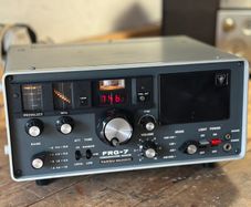 Yaesu FRG-7 Communications Receiver
