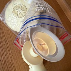 Breast pump