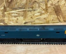 Hornby class 47 locomotive
