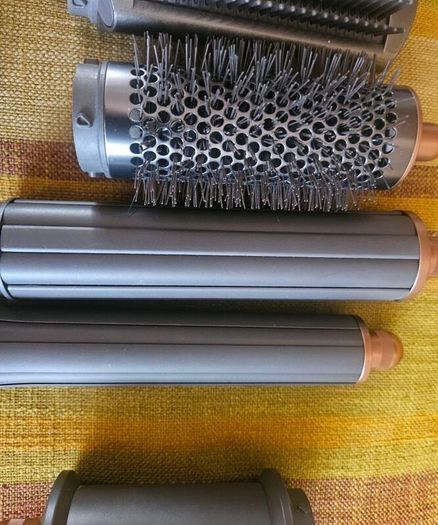 Dyson airwrap hairdryer