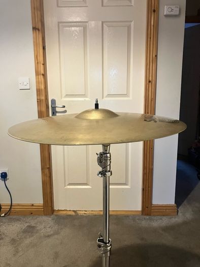 Ride cymbal 21"
