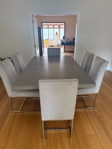 Luxury Extendable Dining Table