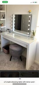 Dressing Table with mirror and lights