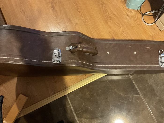 Timberline acoustic guitar 4/4 size.