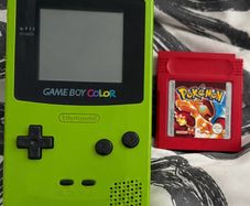 Original Nintendo Game Boy Color Green w Pokemon Red
