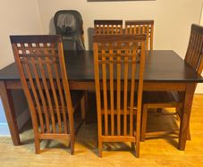 Dinning table and 6 chairs