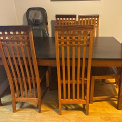 Solid wood dinning table and 6 chairs