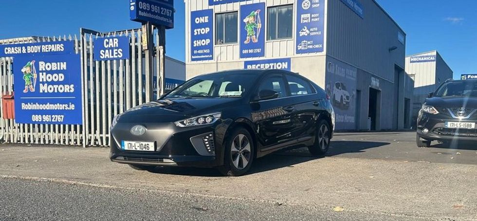 Hyundai IONIQ 2017 Long NCT & Tax