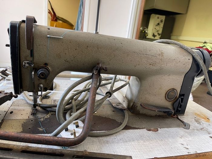 Pfaff industrial sewing machine