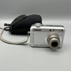 Sony DSC-S650 7.2MP Digital Camera Silver