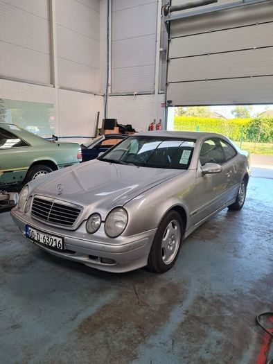 Mercedes-Benz CLK 2000