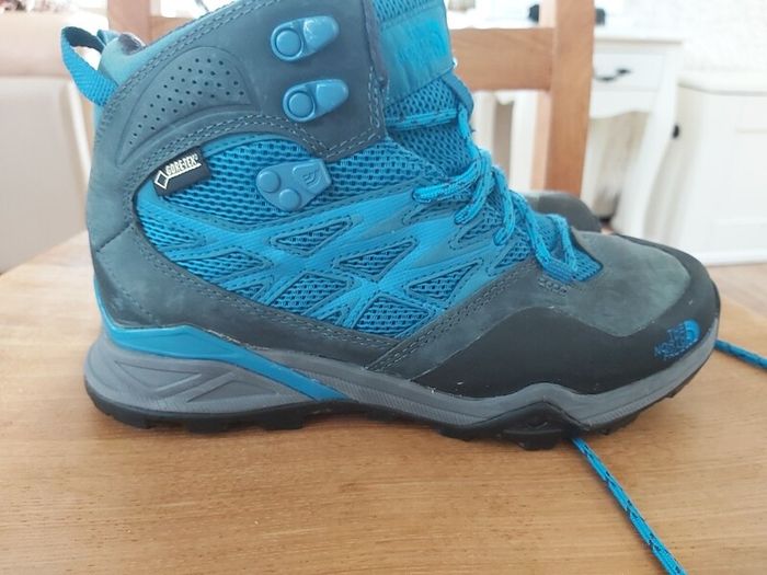walking boots Northface