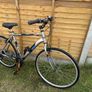 28" inch aluminium bikes in perfect condition Image 6