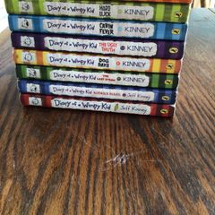 Diary of a Wimpy Kid collection x8