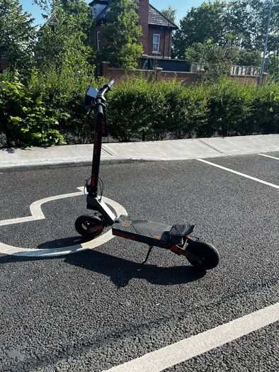 KuKirin G2 Electric Scooter