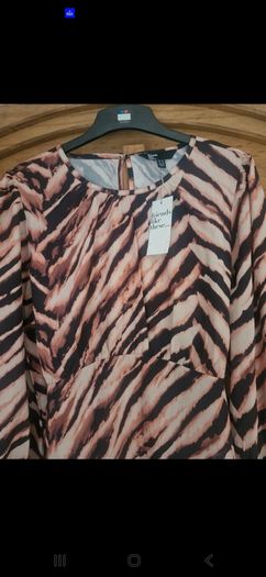 BNWT Brown Animal Print Dress by Friends Like These. Size 16