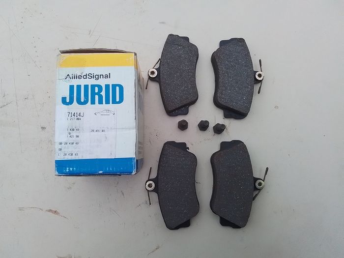 Volvo 480 Brake Pads.
