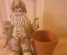 Old Style Christmas Santa Claus/St. Nicholas with Plant Pot