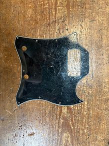 gibson sg pickguard