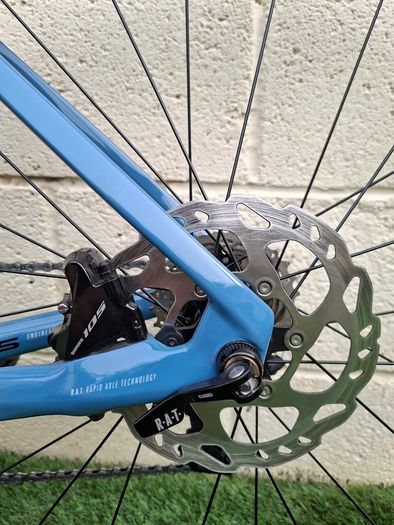 Focus Izalco Max 8.7 Carbon Road Bike