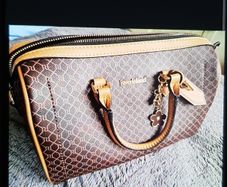 women's handbag