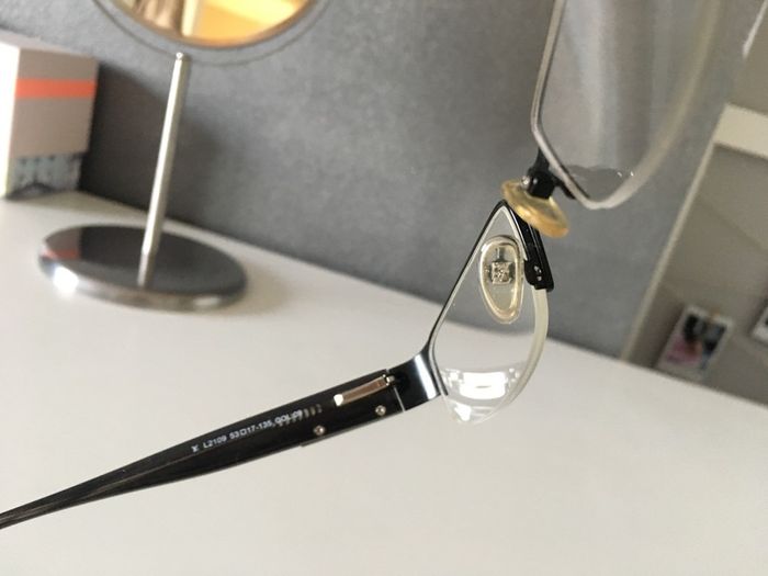 Louis Vuitton Auth optics
