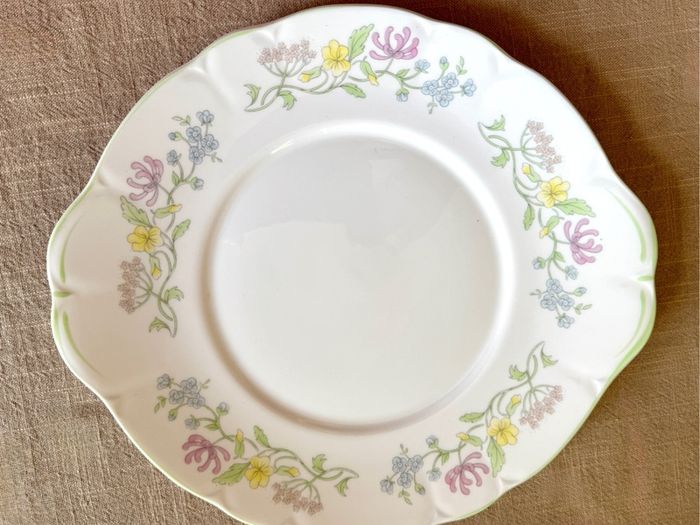 Duchess Bone China Tea Set Meadowlane Pattern 555