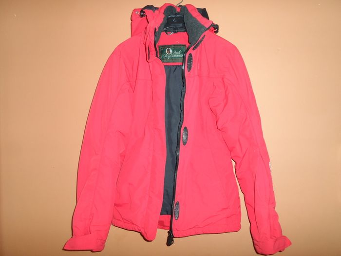 Peak Performance windproof or waterproof warm  jacket. sizeM