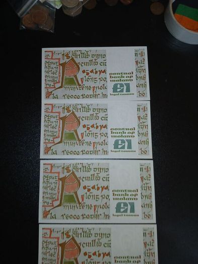 Five unc 1989 Queen meave lrish banknotes