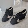 Black & cream wedge shoes Image 2