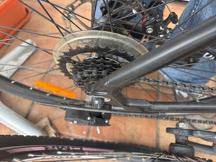 Hiland Hybrid Disc GT+ Commuter Bundle (Large) w/ Kryptonite Lock
