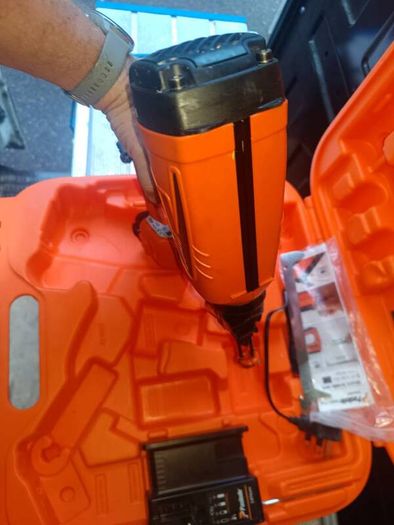 Paslode 2nd fix IM65 G-16 li-ion straight pins