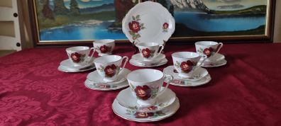 20 Piece Queen Anne Opera Pattern Bone China Gold Gilt Tea Set For 6 Person Setting Made In England
