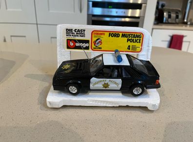Ford Mustang Police 1/24 Burago