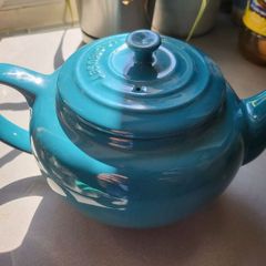 Le Creuset Teapot New