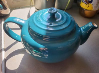 Le Creuset Teapot New