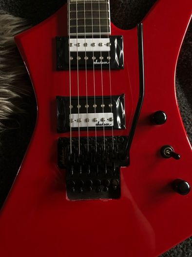 Jackson JS32 Kelly Ferrari red