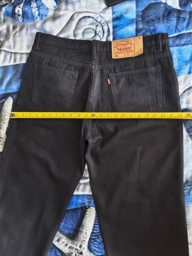 Levi's