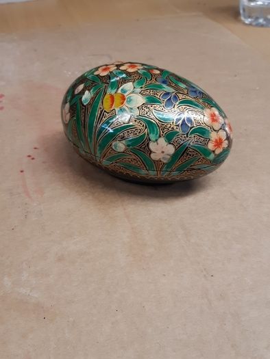 Trinket box egg shaped