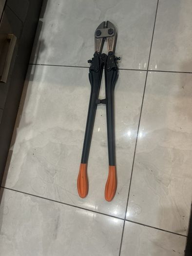 bolt snips