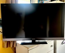 45" Sony Bravia TV