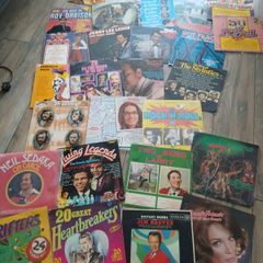 Vinyl 29 old vinyl records as pictured