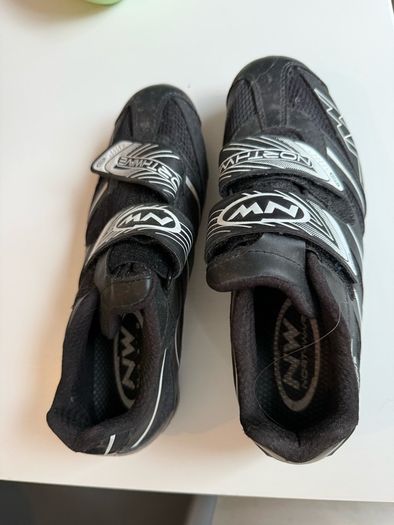 cycling shoes