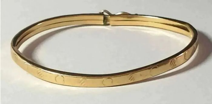 Vintage 9ct Gold Childs Patterned Bangle