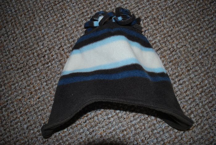 Baby hat,12 to 18 months,warm.
