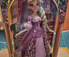 Limited edition doll Raspuzel Disney