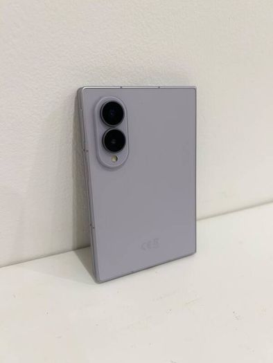 Samsung Galaxy Z Fold 8
