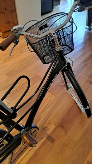 Martello Sutton Ladies Traditional City Bike With Basket