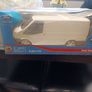 model van Image 2