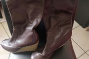 Ladies leather boots